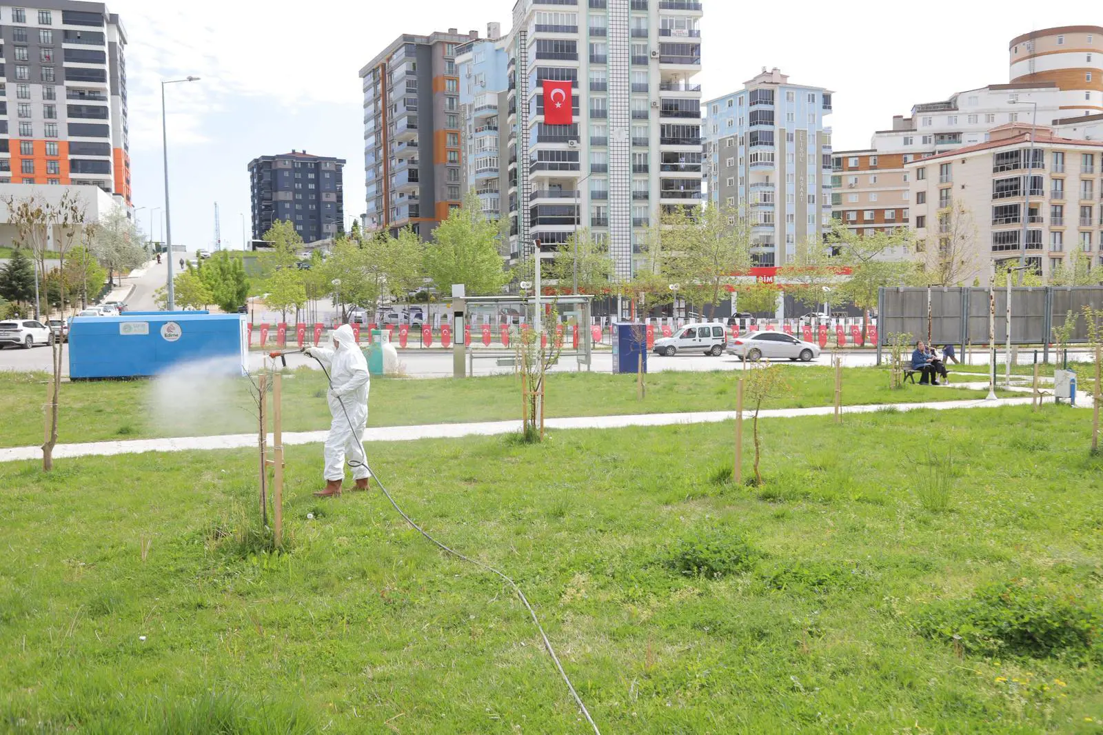 İlaçlama Çalışmaları Devam Ediyor galeri görseli